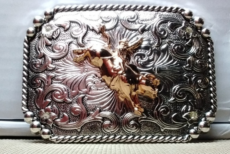 BULL RIDING COWBOY WESTERN Belt Buckle Hebilla Vaquera Con Toro RODEO JARIPEO