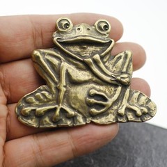 Playful Frog Old Brass Belt Buckle Vintage Nature Style