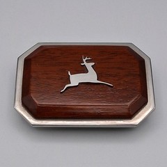 Vintage 3D Leaping Deer Belt Buckle Metal Wood Grain Heavy Duty Rare Collectible