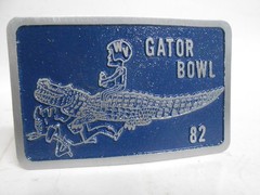 1982 Gator Bowl Belt Buckle WVU Football Player on Gator Unworn–Free Ship