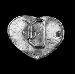 Heart Shaped Belt Buckle with LOVE Lettering Vintage Style Antique Silver