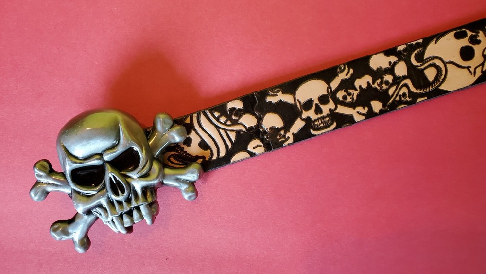 SKULLS SKULLS SULLS Genuine Cowhide Leather Belt & Skull Detail Epoxy Buckle