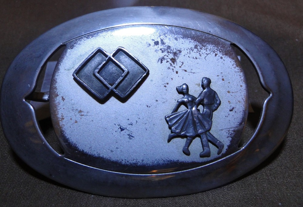 Belt Buckle – Square Dancing Couple – Cutout Sides – Justin – 3.75 »x2.5 » – 1B