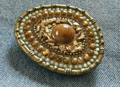 BROWN MULTI COLOR BEADED RHINESTONE STONE PIECES BELT BUCKLE DECORATIVE DESIGN