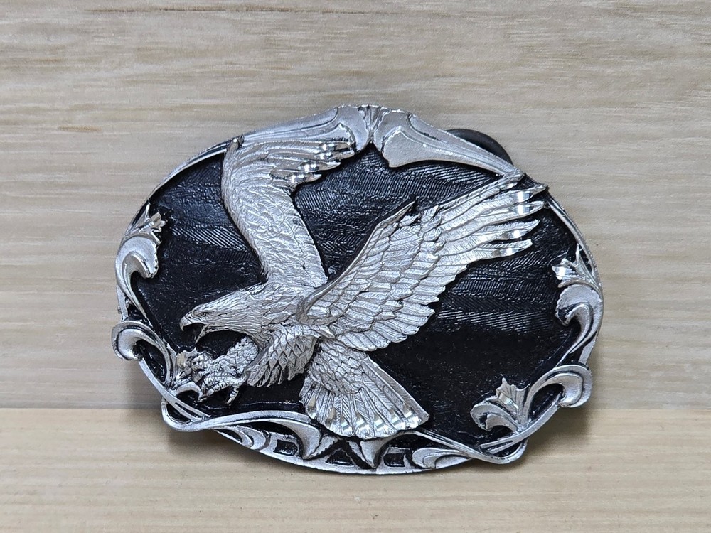 Vintage Men&rsquo;s Silver Black 3&Prime; 3D Eagle Diamond Cut Belt Buckle Metal Alloy USA