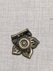 vintage FLORAL belt buckle BRASS engraved RHINESTONE studded WESTERN star