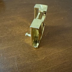 Louis Vuitton Gold Belt Buckle Unisex 2 X 2