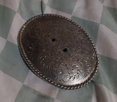 Vintage 1995 Oval Engraved Silver-Tone Belt Buckle – Blank Canvas