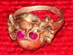 MEMONTO MORI – .925 Ring, Handmade, Eye Rubies! Size ~7.