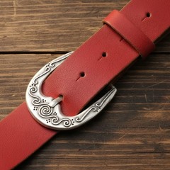 Pin Buckle Belt Buckle with Ornament – Classic Metal Design
