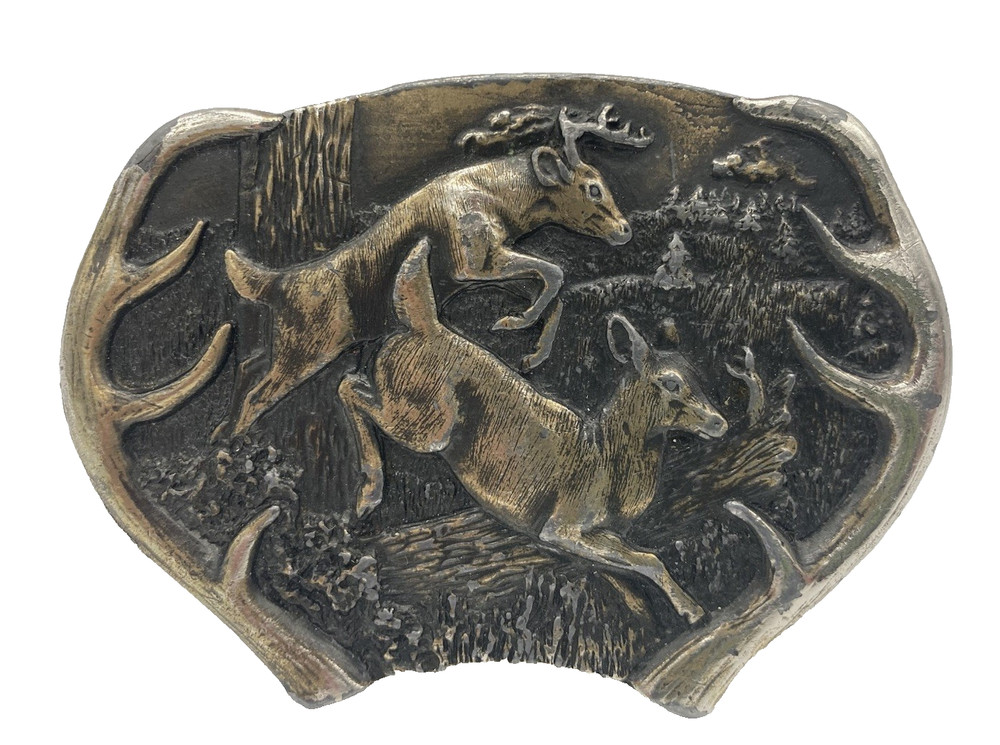VINTAGE BERGAMOT BRASS WORKS MENS BUCKLE BUCK & DOE JUMPING c 1977 = Y-144
