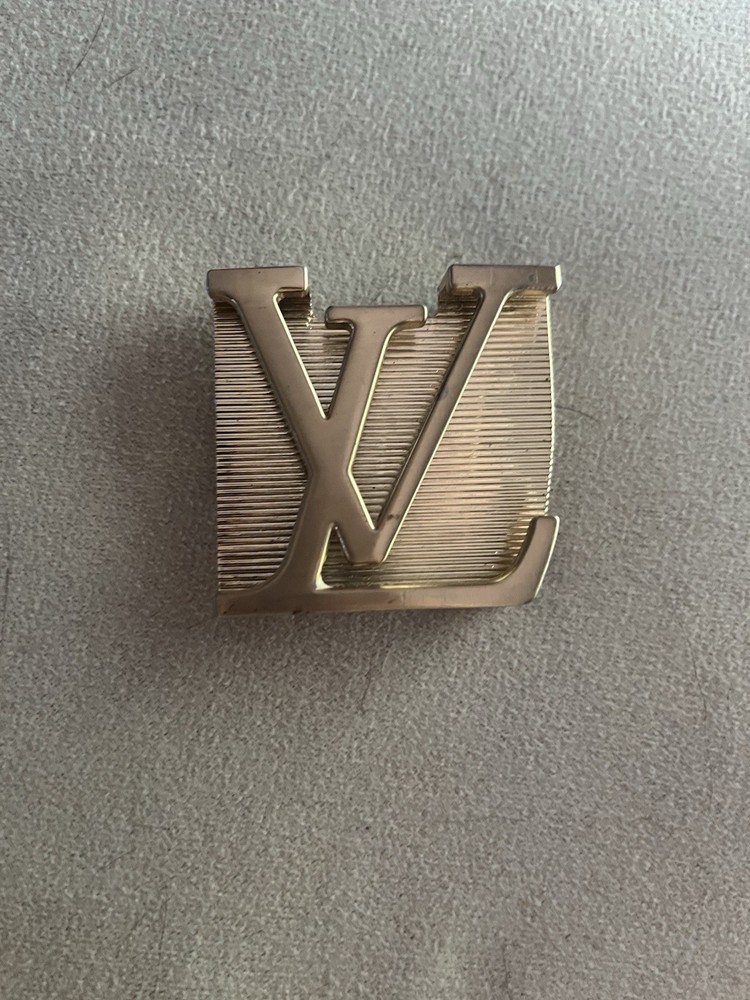 Louis Vuitton Men’s LV Logo Gold Metal Shiny Interchangeable Buckle 1.5in