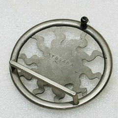 Silver Tone Metal Vintage-Style Sun Face Wavy Rays 2.5&Prime; Round Belt Buckle • VG‼