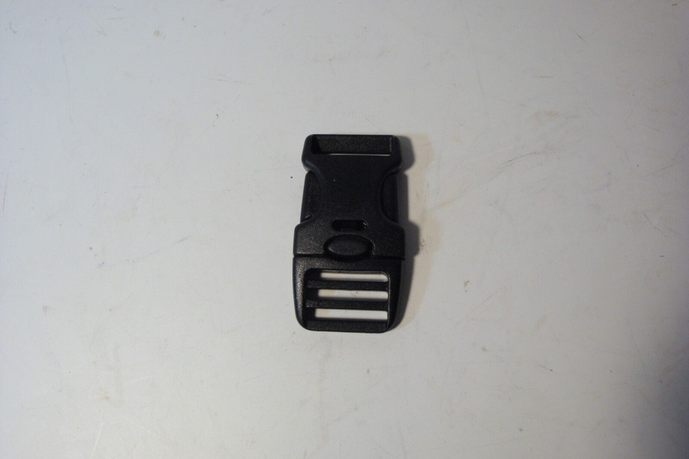 2 X Black plastic triple retention buckles for 1&Prime; belt new w/o tags UTX brand