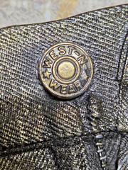 Vintage 1979 West n Wear Jean Front Belt Buckle Made in USA 905