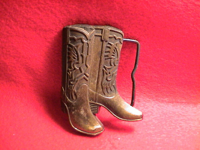 COWBOY BOOTS SHAPED WESTERN LONGHORN HORSE RODEO RANCH THEMED BELT BUCKLE