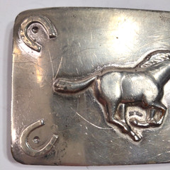 Belt Buckle Metal Running Horse Four Horseshoes Silver Tone 3.5&Prime; x 2(5/8) »