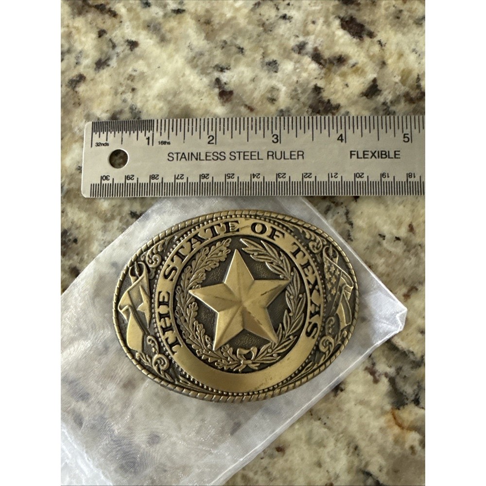 State of Texas Star Belt Buckle Flag Gold-Tone Metal Western 3.5&Prime;x2.5&Prime; (5610)
