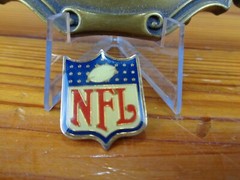 Chicago Bears 1985-1986 NFL World Champions Belt Buckle w/ VTG NFL Pin!!