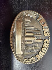 AWARD DESIGN MEDALS TEXAS CRUDE Belt Buckle Solid Brass Western Oilfield