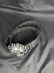 Silver Toned Skull Belt Buckle With Black Belt Size 42&prime;
