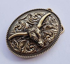 Pattern bottom cow head zinc alloy belt buckle