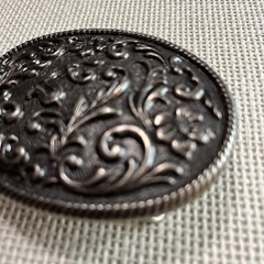 VTG Ornate Silver Pewter-toned Belt Buckle Raised Flower Filigree Scrollwork EUC