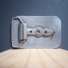 VTG Hit Line Belt Buckle Advertising Memorabilia « Gaines Puppy Choice »