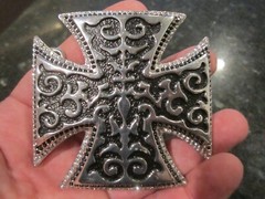 GOTHIC CROSS THEME BELT BUCKLE COVERED IN CRYSTALS HEAVY GW-17