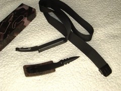 48 inch BELT with BUCKLE KNIFE Wood Grain Handle 3.25 In Saw Tooth Dagger Blade