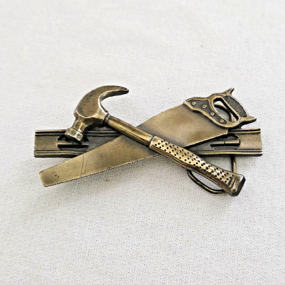 Belt Buckle – The Great American Buckle Co 1981 Carpenter&rsquo;s Tools (with wear)