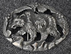 HANDSOME C 1995 SIGNED EJC GRIZZLY BEAR CUT OUT MOTIF PEWTER WESTERN BELT BUCKLE