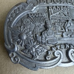 Lucas Kansas 1987 Centennial Garden Of Eden Metal Belt Buckle Dart (281/500)