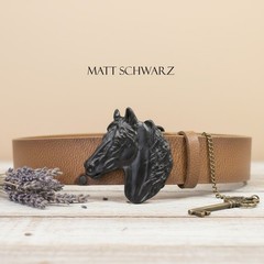 Matte Gold Horse Head Belt Buckle – Minimalist Premium Look