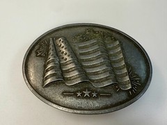 United States of America Flag Stars & Stripes BevBuckle Can Holder/ Belt Buckle