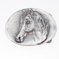 Horse Head Belt Buckle With Detailed Design In Antique Silver Finish