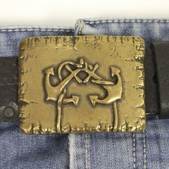 Maritime Belt Buckle Antique Brass with Double Anchor – Rustic Metal Buckle