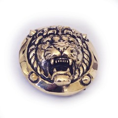 Lion Attacking Head Brass Round Belt Buckle