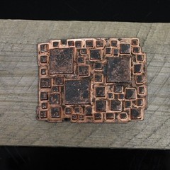 Rustic Copper Belt Buckle With Geometric Relief Design For Jeans