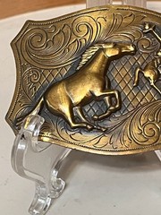 VINTAGE HORSE BRONCO COWBOY UNMARKED SCROLLING BRASS BELT BUCKLE