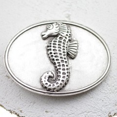 Oval Seahorse Metal Belt Buckle – Maritime Design for Interchangeable Belts