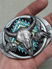 vintage USA made SOUTHWESTERN belt buckle NATIVE AMERICAN buffalo indian COWBOY