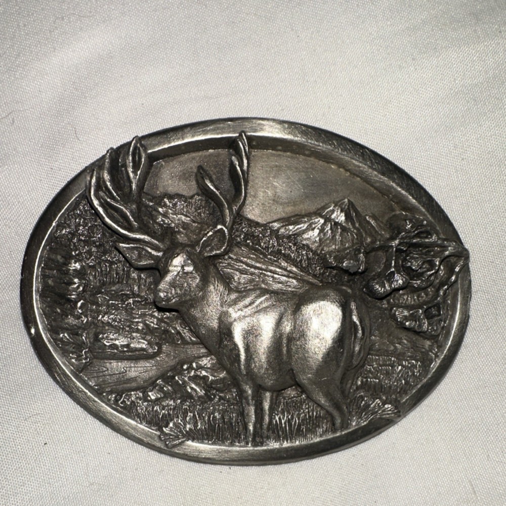 Bergamot Brass Works Silver Oval Deer Belt Buckle Men&rsquo;s 1.75&Prime; E-146