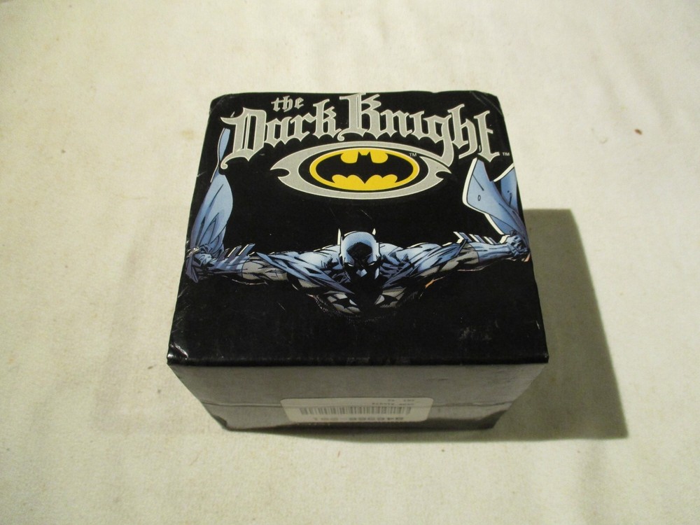 VINTAGE BATMAN THE DARK KNIGHT WRISTWATCH WITH BOX