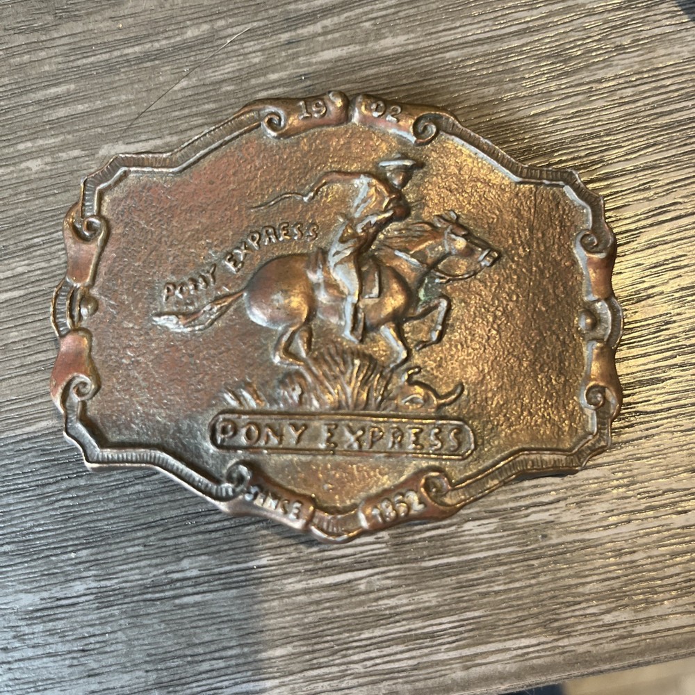 Vintage 1902 Pony Express Since 1852 Belt Buckle Post Office Mail Carrier Horse