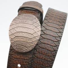Croc Belt Buckle – Rustic Statement Accessory, Western & Vintage Style
