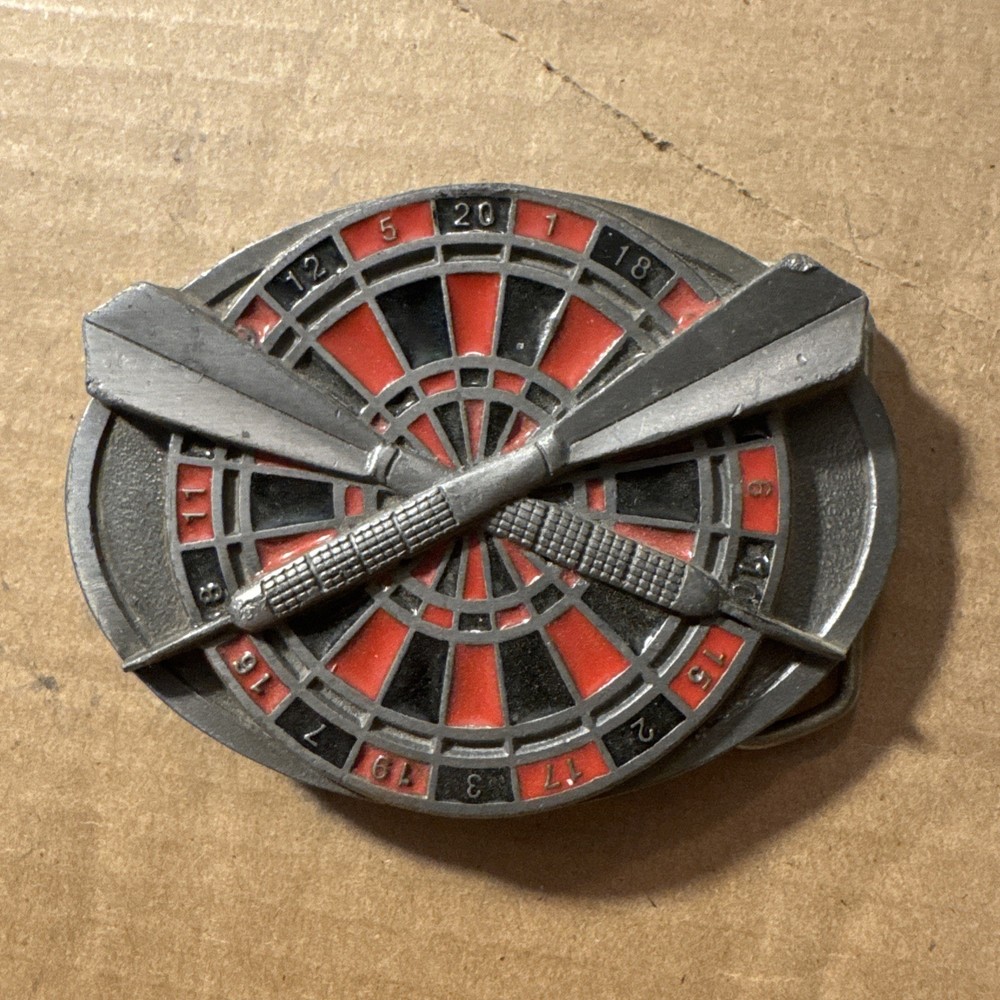 VINTAGE DARTS BELT BUCKLE DARTS & DART BOARD 1984 BERGAMONT BRASS WORKS – New