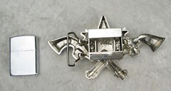 Rock Rebel 2 Revolvers 1 Star Belt Buckle Lighter Holder Pistols Buckle