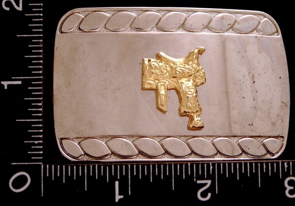 LL22147 VINTAGE ***HORSE SADDLE*** ROPE DESIGN WESTERN BELT BUCKLE