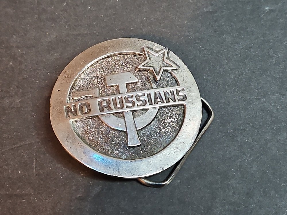 BELT BUCKLE « No Russians » The Great American Buckle Co. 1980 Limited Edition 927